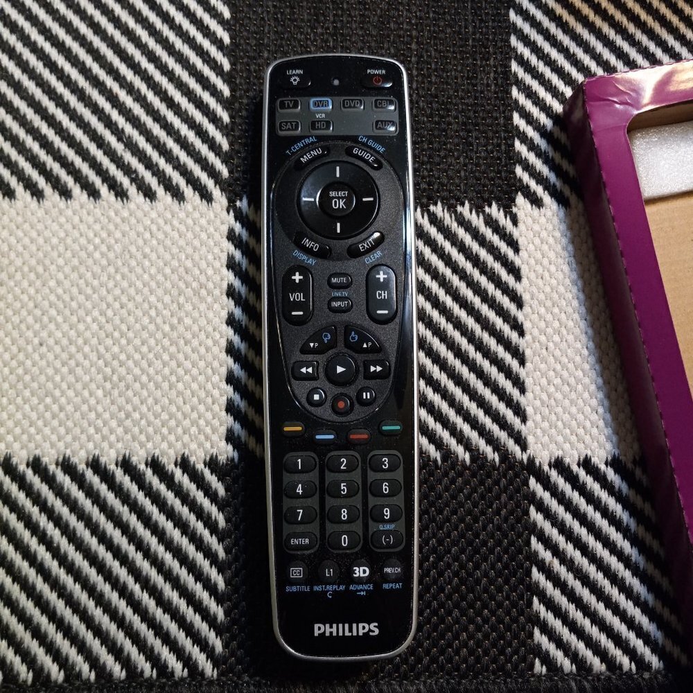 Philips Universal Remote - Picture 3 of 5
